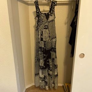 Black and Grey Long Stretchy Comfortable Flowy Medium Lapis Dress